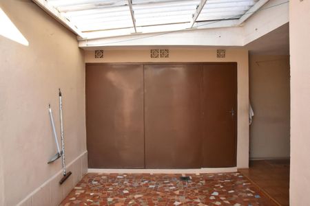 Casa à venda com 265m², 2 quartos e 3 vagas Casa à venda com 265m², 2 quartos e 3 vagasGaragem