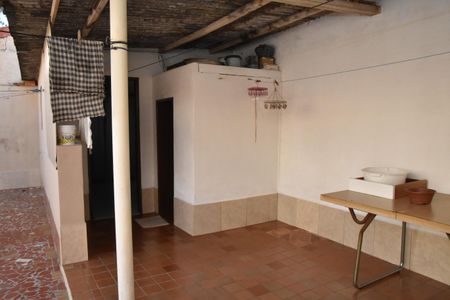 Casa à venda com 265m², 2 quartos e 3 vagas Casa à venda com 265m², 2 quartos e 3 vagasEdícula