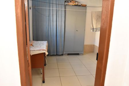 Casa à venda com 265m², 2 quartos e 3 vagas Casa à venda com 265m², 2 quartos e 3 vagasQuarto da edícula
