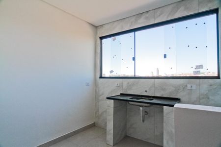 Sala e cozinha de casa para alugar com 1 quarto, 35m² em Vila Penteado, São Paulo