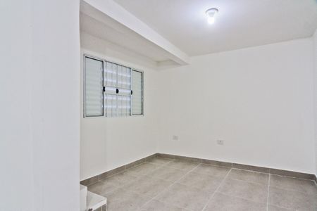 Quarto de casa para alugar com 1 quarto, 45m² em Vila Penteado, São Paulo