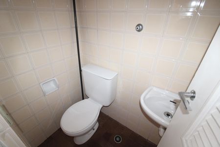 Apartamento à venda com 58m², 2 quartos e 1 vagaÁrea de Serviço - Banheiro