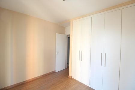Apartamento à venda com 58m², 2 quartos e 1 vagaQuarto 2
