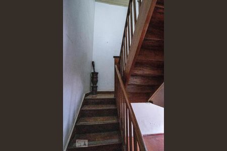 Escada de casa à venda com 2 quartos, 120m² em Mooca, São Paulo