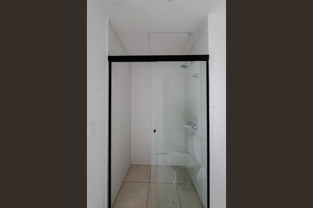 Apartamento para alugar com 49m², 2 quartos e 1 vaga Apartamento para alugar com 49m², 2 quartos e 1 vagaBanheiro da Suíte