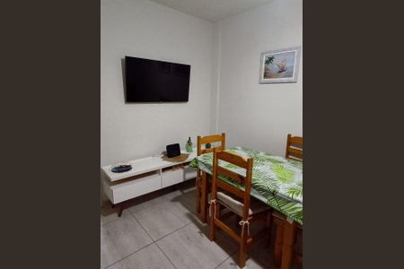 Sala de apartamento para alugar com 1 quarto, 40m² em Guilhermina, Praia Grande