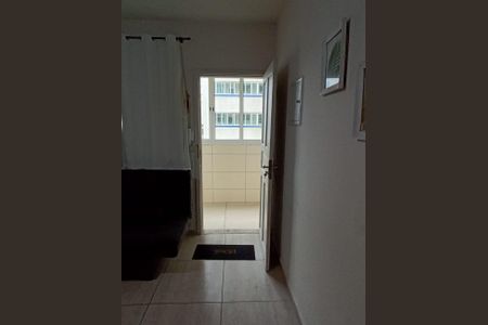 Entrada de apartamento para alugar com 1 quarto, 40m² em Guilhermina, Praia Grande