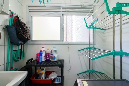 Área de serviço de apartamento para alugar com 2 quartos, 55m² em Vila Andrade, São Paulo