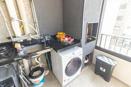 Apartamento à venda com 57m², 2 quartos e 1 vaga Apartamento à venda com 57m², 2 quartos e 1 vagaVaranda