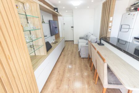 Apartamento à venda com 57m², 2 quartos e 1 vaga Apartamento à venda com 57m², 2 quartos e 1 vagaSala