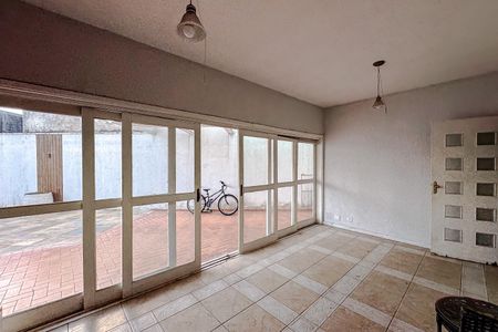 Casa à venda com 297m², 3 quartos e 2 vagas