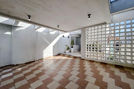 Casa à venda com 297m², 3 quartos e 2 vagas