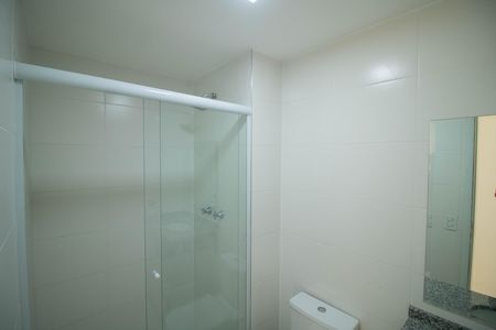 BANHEIRO de apartamento para alugar com 2 quartos, 57m² em Lauzane Paulista, São Paulo
