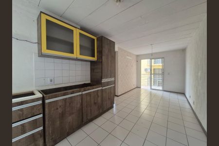 Cozinha de apartamento para alugar com 2 quartos, 45m² em São José, São Leopoldo