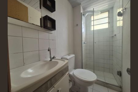 Banheiro de apartamento para alugar com 2 quartos, 45m² em São José, São Leopoldo