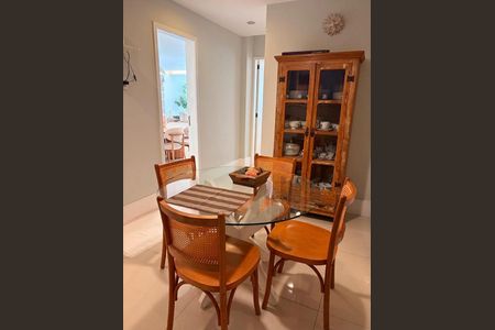 Cozinha de apartamento à venda com 4 quartos, 240m² em Icaraí, Niterói