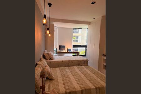 Quarto de apartamento à venda com 4 quartos, 240m² em Icaraí, Niterói