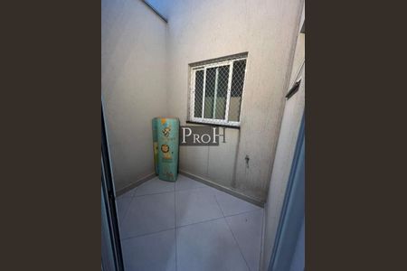 Casa à venda com 157m², 3 quartos e 4 vagas