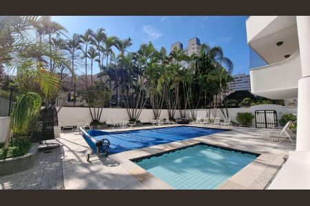 Apartamento para alugar com 312m², 3 quartos e 3 vagas
