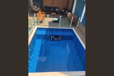 Casa à venda com 4 quartos, 368m² em Utinga, Santo André
