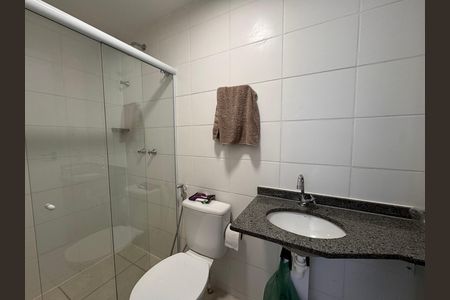 Apartamento para alugar com 65m², 3 quartos e 1 vagaSuíte - Banheiro