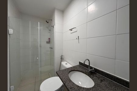 Banheiro Social de apartamento para alugar com 3 quartos, 65m² em Barra da Tijuca, Rio de Janeiro