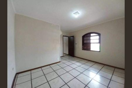 Casa à venda com 150m², 3 quartos e 4 vagas