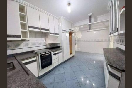 Casa à venda com 150m², 3 quartos e 4 vagas