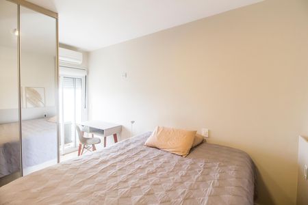 Apartamento à venda com 80m², 2 quartos e 2 vagas Apartamento à venda com 80m², 2 quartos e 2 vagasSuíte 1