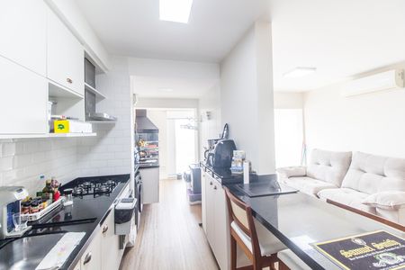 Cozinha de apartamento à venda com 2 quartos, 80m² em Bethaville I, Barueri