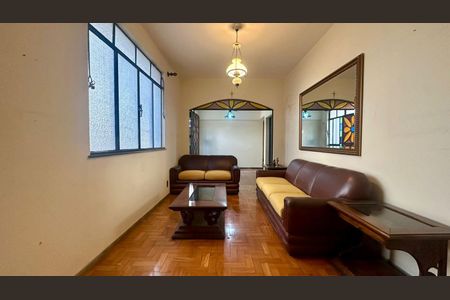 Apartamento à venda com 3 quartos, 110m² em Lourdes, Belo Horizonte