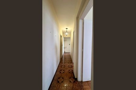Corredor  de apartamento à venda com 3 quartos, 110m² em Lourdes, Belo Horizonte