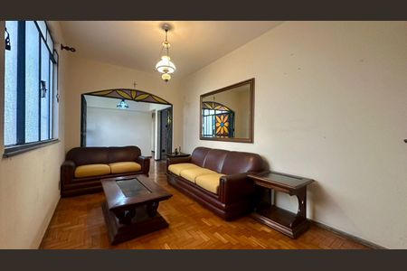 Apartamento à venda com 110m², 3 quartos e 1 vaga Apartamento à venda com 110m², 3 quartos e 1 vagaSala
