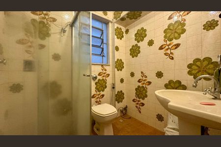 Apartamento à venda com 110m², 3 quartos e 1 vaga Apartamento à venda com 110m², 3 quartos e 1 vagaBanheiro