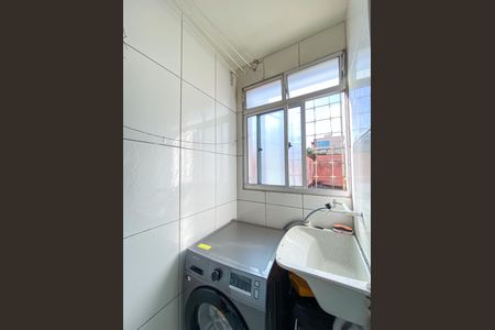 Apartamento à venda com 2 quartos, 50m² em Jardim Bandeirantes, Contagem