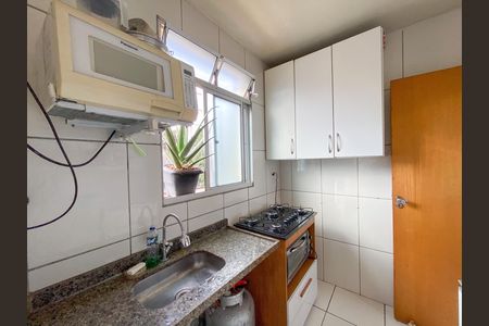 Apartamento à venda com 2 quartos, 50m² em Jardim Bandeirantes, Contagem