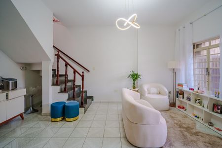 Casa à venda com 400m², 6 quartos e 2 vagas Casa à venda com 400m², 6 quartos e 2 vagasSala