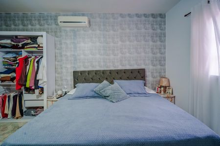 Casa à venda com 400m², 6 quartos e 2 vagas Casa à venda com 400m², 6 quartos e 2 vagasQuarto 3