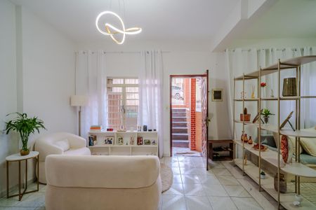 Sala de casa à venda com 6 quartos, 400m² em Jaguaré, São Paulo