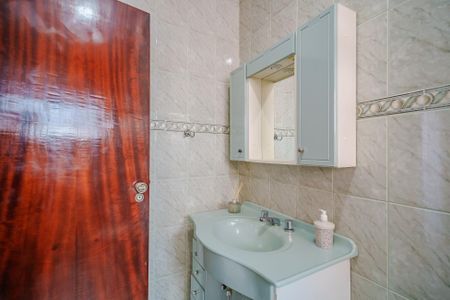 Casa à venda com 400m², 6 quartos e 2 vagas Casa à venda com 400m², 6 quartos e 2 vagasBanheiro da Suíte