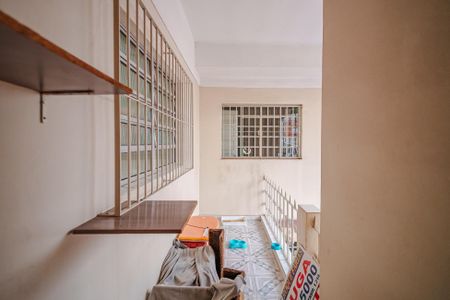 Varanda de casa à venda com 6 quartos, 400m² em Jaguaré, São Paulo