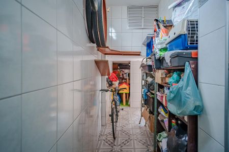 Casa à venda com 400m², 6 quartos e 2 vagas Casa à venda com 400m², 6 quartos e 2 vagasÁrea de Serviço 2