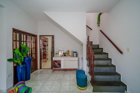 Casa à venda com 400m², 6 quartos e 2 vagas Casa à venda com 400m², 6 quartos e 2 vagasAcesso para Quartos