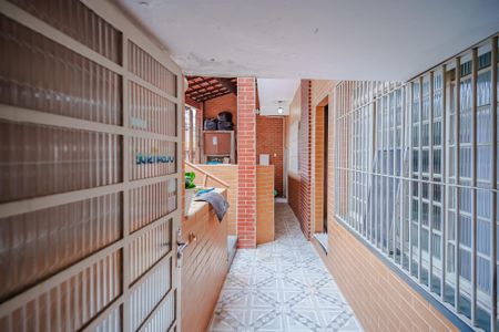 Garagem de casa à venda com 6 quartos, 400m² em Jaguaré, São Paulo
