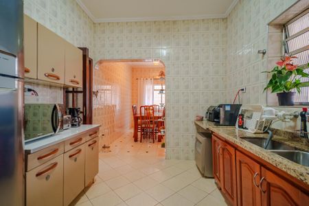 Casa à venda com 400m², 6 quartos e 2 vagas Casa à venda com 400m², 6 quartos e 2 vagasCozinha