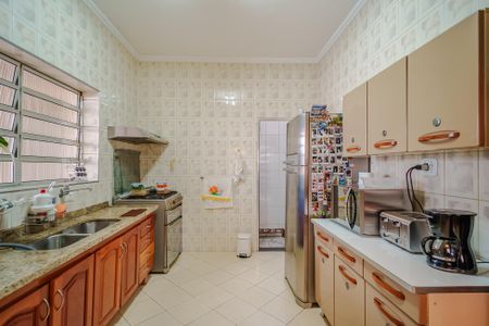 Casa à venda com 400m², 6 quartos e 2 vagas Casa à venda com 400m², 6 quartos e 2 vagasCozinha