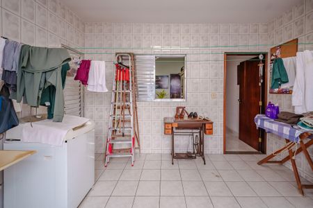 Casa à venda com 400m², 6 quartos e 2 vagas Casa à venda com 400m², 6 quartos e 2 vagasÁrea de Serviço