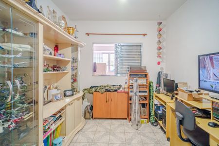Quarto 2 de casa à venda com 6 quartos, 400m² em Jaguaré, São Paulo