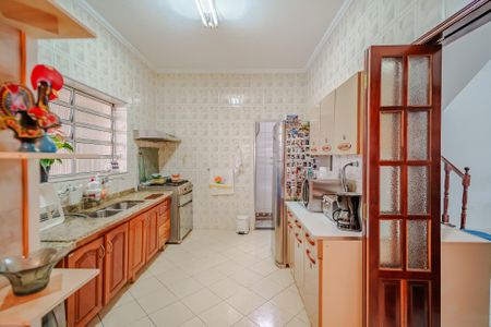 Casa à venda com 400m², 6 quartos e 2 vagas Casa à venda com 400m², 6 quartos e 2 vagasCozinha