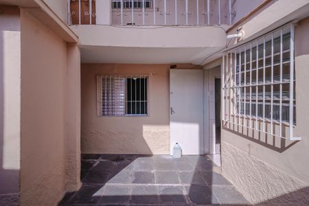 Casa à venda com 400m², 6 quartos e 2 vagas Casa à venda com 400m², 6 quartos e 2 vagasQuintal Casa 2